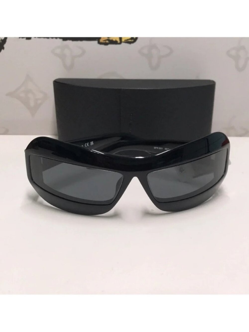 New Authentic Stylish Black Sunglasses Prada SPR30Y 1AB-5s0 - Picture 3 of 13